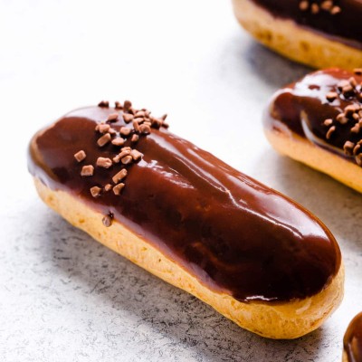 Chocolate Eclair